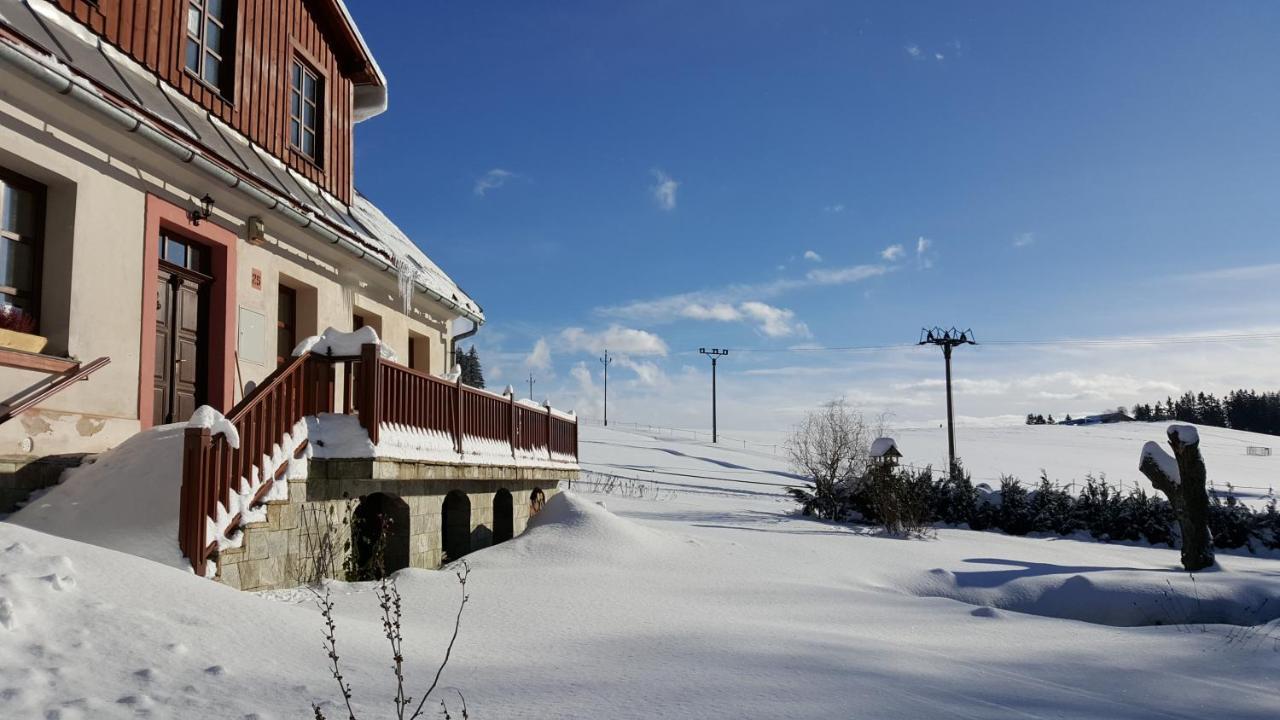 Knezice 25, Chalupa V Krkonosich Vrchlabí Buitenkant foto