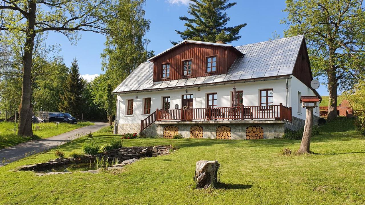 Knezice 25, Chalupa V Krkonosich Vrchlabí Buitenkant foto